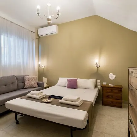 Apartment Oceanida Vasso B Nikiana